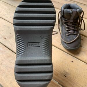 Yeezy Thick Suede Desert Boot